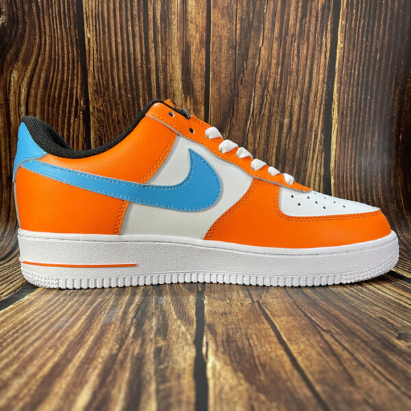 Custom Son Goku' Sneakers